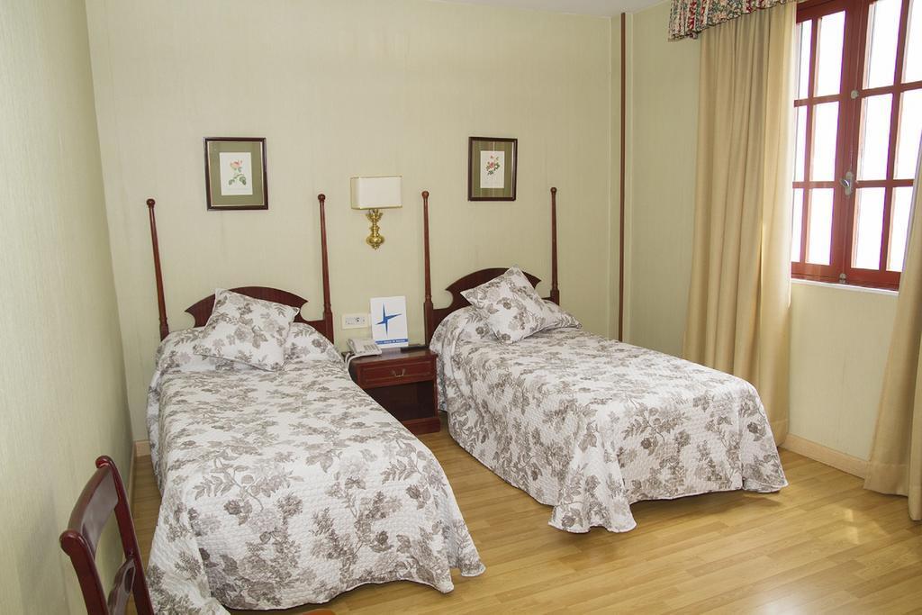 Hotel Sierra De Aracena Eksteriør billede