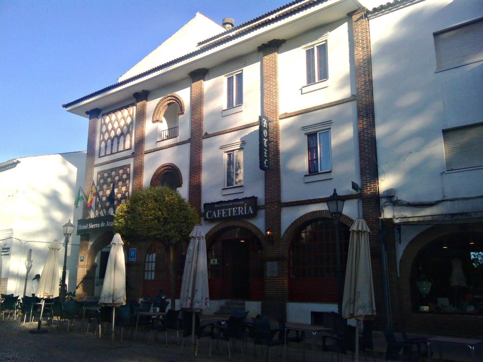 Hotel Sierra De Aracena Eksteriør billede