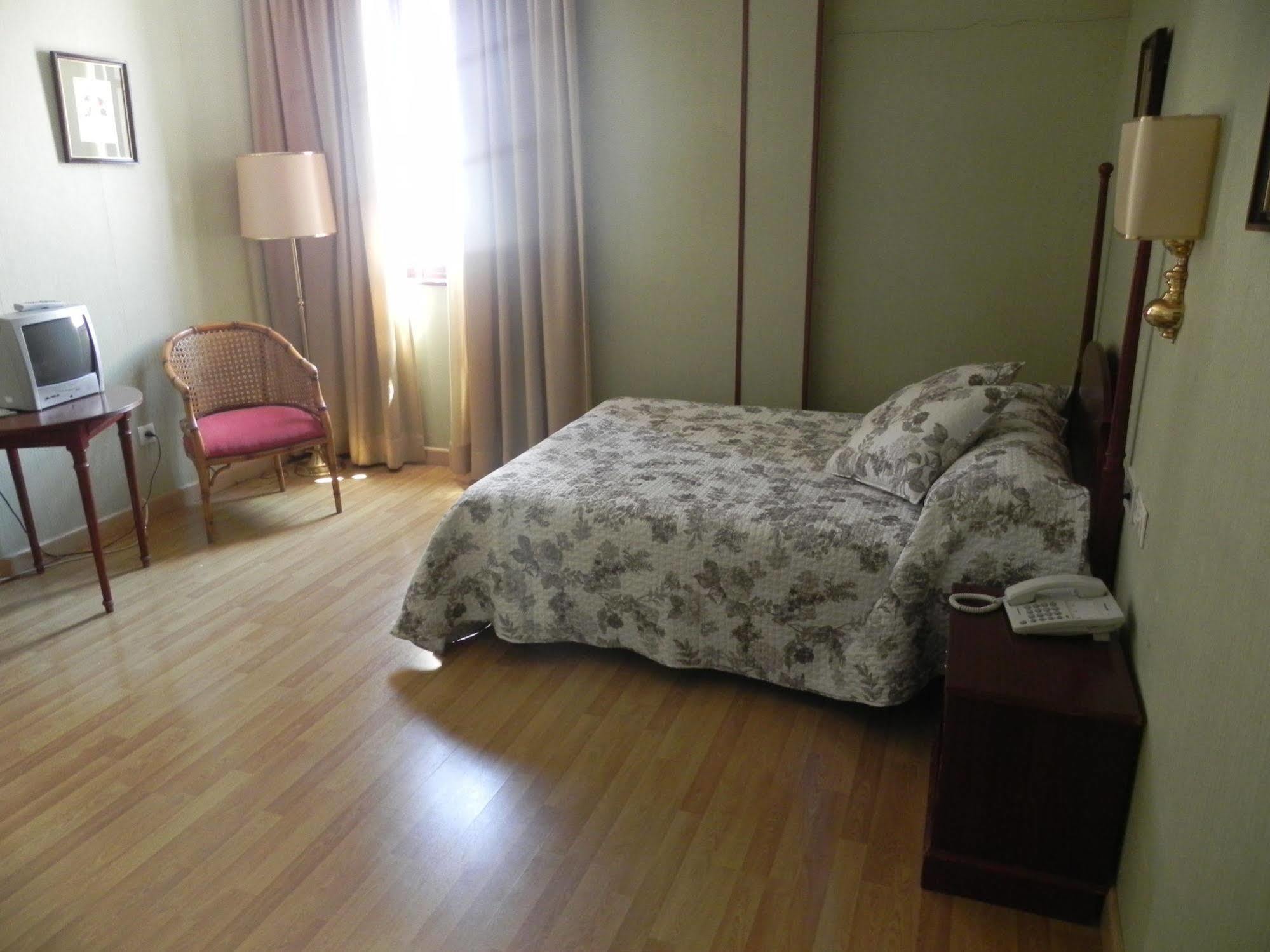 Hotel Sierra De Aracena Eksteriør billede